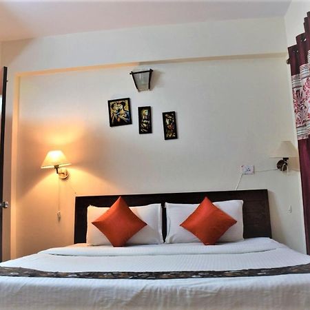 Premium 2 Bhk Green Suites Арпора Екстер'єр фото